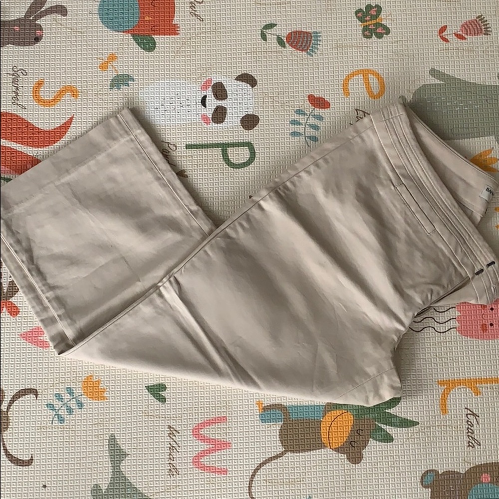 Banana republic khaki capris